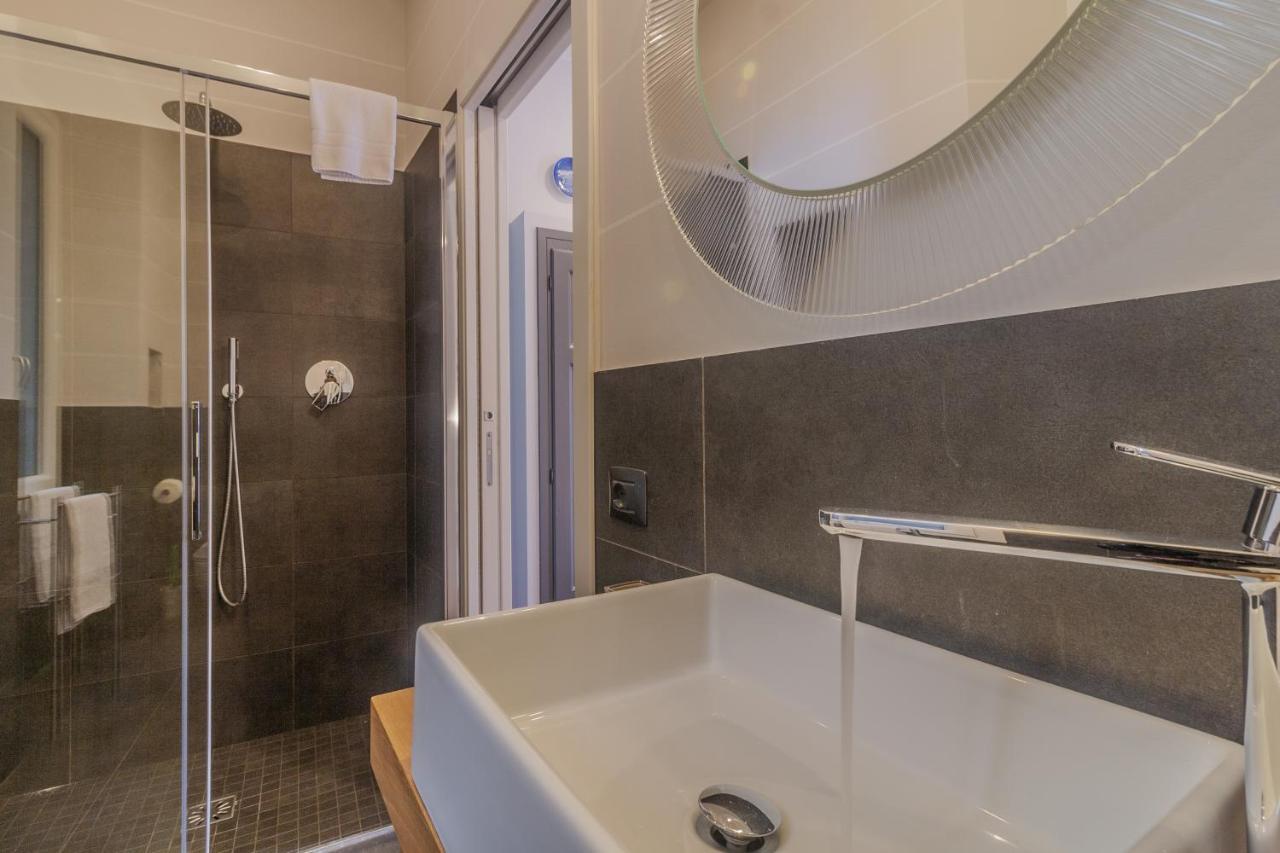Terrazza Mazzini Stylish By Wonderful Italy Apartment เบลลาโจ ภายนอก รูปภาพ